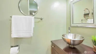 What’s not to love about this modern stainless steel vessel sink? Sleek, stylish, and a total standout in the space.