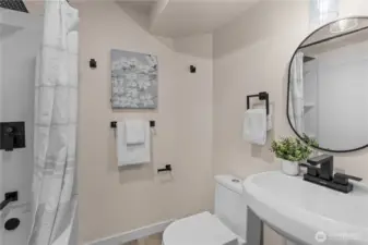 Unit B Full Bath