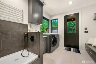 Laundry room w/ dog wash