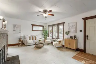 Fan for good air flow