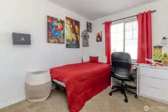 3rd bedroom, upper level