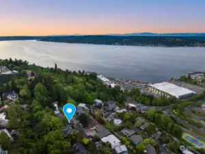 Fantastic View Ridge location, steps from Burke-Gilman trail and a short walk from Magnuson Park.