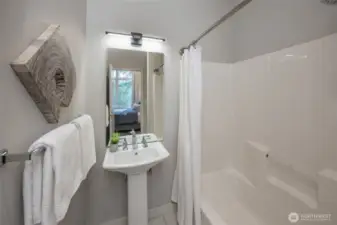 Guest En-Suite