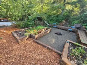 The firepit area is awaiting your smores enjoyment!