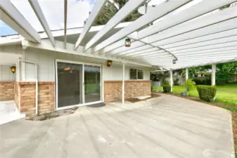 Side Patio off Kitchen