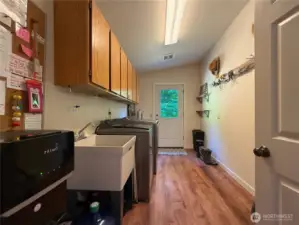 Large Mud/Utility/Laundry Room off deck.