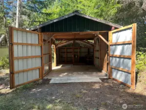 Double door garage entry.