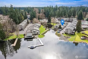 Community Amenities: Private Beach, Docks, & Clubhouse