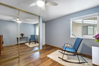 Bright & Quiet Bedroom