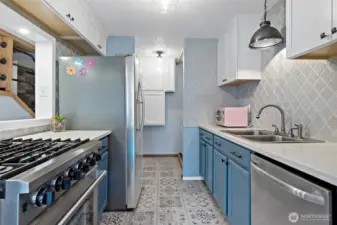 Seamless Flow Between Kitchen, Dining, & Living Area