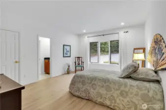 Guest bedroom has continental bath.