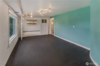 Studio/rec room