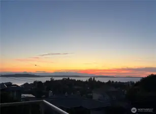 Imagine watching this sunset every night...what a stunning view!