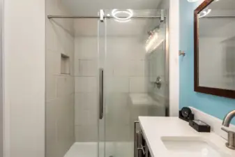 Updated 3/4 bath in 2nd primary suite