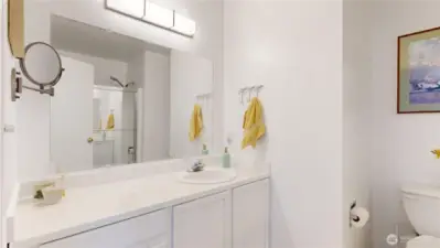 En suite BA