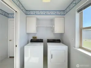 Laundry room w/sink and counter