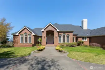 Welcome home to your personal resort!