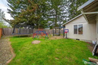Plenty of space for play scape and green grass for pets and little ones.