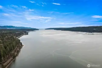 Hood Canal just minutes away!