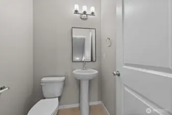 Photographs are for illustrative purposes only. Features, finishes, interior/exterior colors, landscaping and floorplan shown may vary from actual homes built