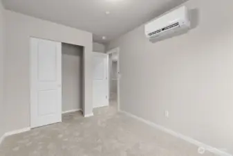 Photographs are for illustrative purposes only. Features, finishes, interior/exterior colors, landscaping and floorplan shown may vary from actual homes built