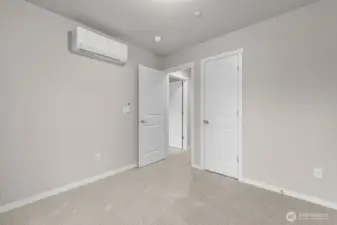 Photographs are for illustrative purposes only. Features, finishes, interior/exterior colors, landscaping and floorplan shown may vary from actual homes built