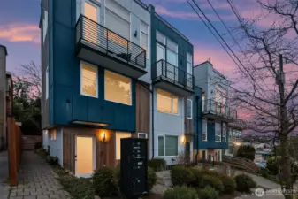 Front of small, 5 home community.