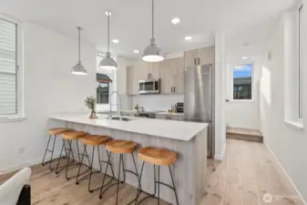 Level II Chief Eat-In Kitchen with Bosch appliances