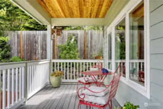 Wonderful welcoming covered porch.