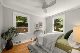 Second bedroom.