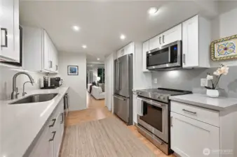 These quartz countertops boast a ton of work space for working up your gourmet meals - or microwave popcorn for movie night!
