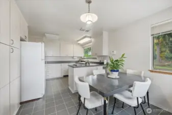 Breakfast nook area.