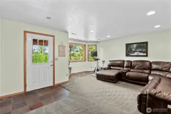 Downstairs Private Access