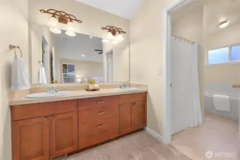 Primary bedroom ensuite