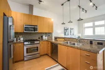 Photo is from when the unit was staged.