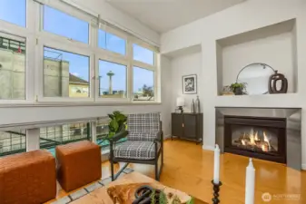 Photo is from when the unit was staged.