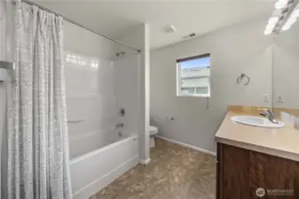 Upstairs full bath