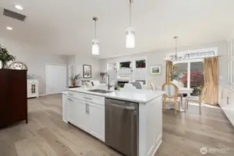 FUNCTIONAL SPACIOUS KITCHEN