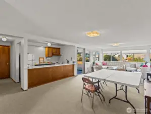 Having a larger group of people over? Use the community room.