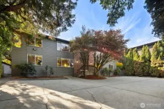 Plenty of Parking in Front of Building