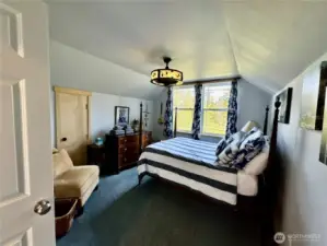 Upstairs bedroom