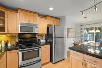 Stainless appliances all stay!