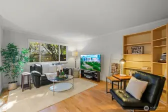 Spacious living room