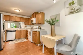 Eat-in kitchen