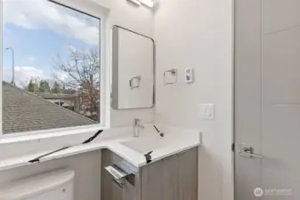 4th floor full bath-pic is of similar unit