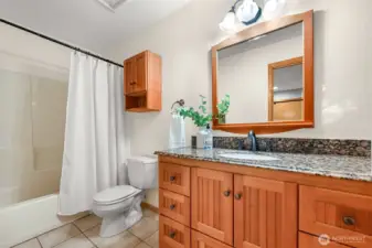 Primary ensuite bath