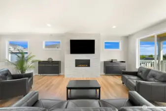 Open & spacious living area allowing for endless entertaining opportunities.