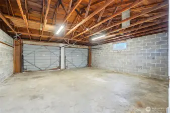 Roomy Garage w/ two separate bays.
