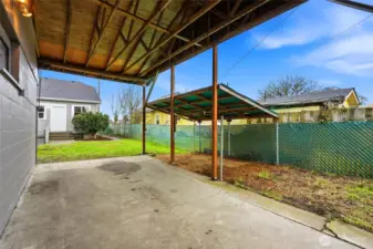 Lots of room for parking or storage!