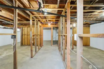 Basement is an extra 1,024 sqft of unfinished space!